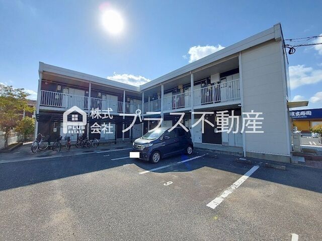 レオパレスエクレールの外観