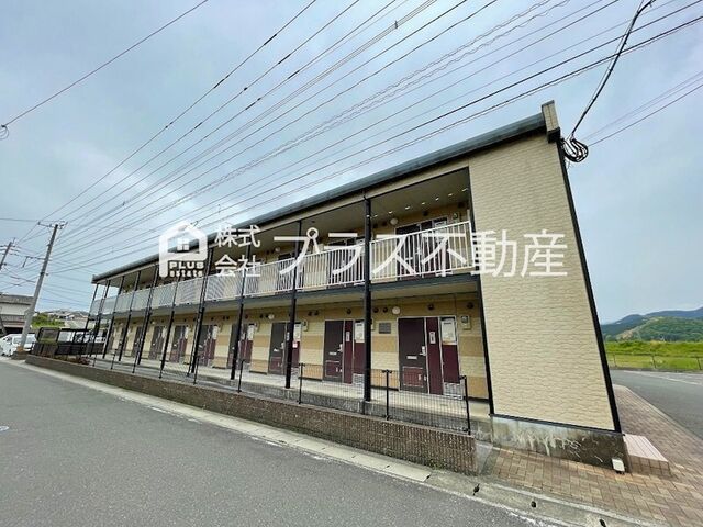 レオパレスマ メゾンの外観