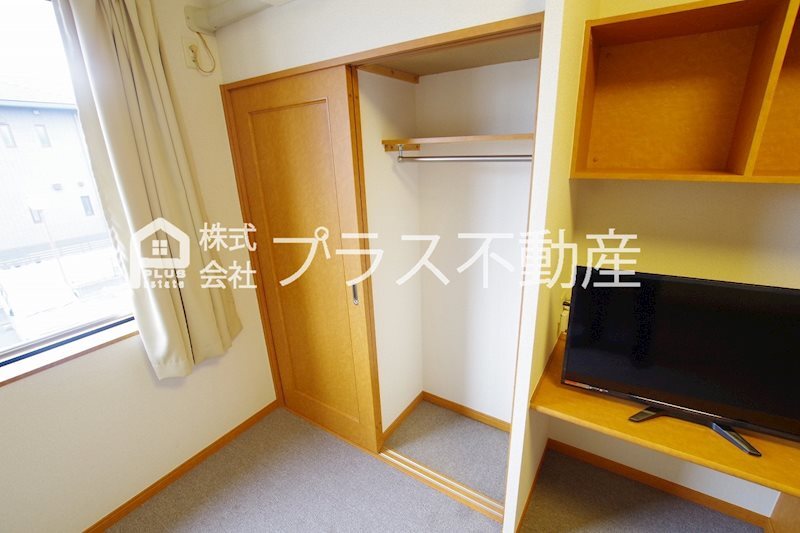 拡大写真:レオパレス木屋瀬 2階203の収納