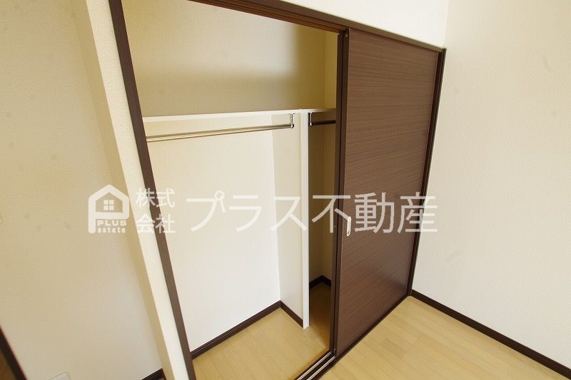 拡大写真:レオネクスト感田 1階108の収納