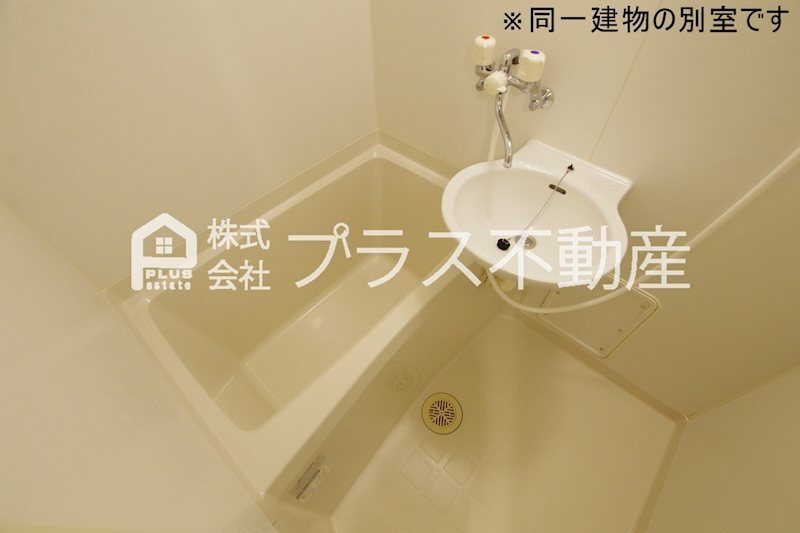 拡大写真:レオパレスアインス 2階K1の風呂