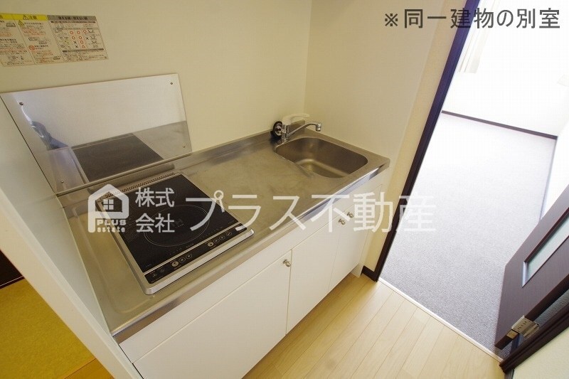 拡大写真:レオネクスト感田 1階101のキッチン