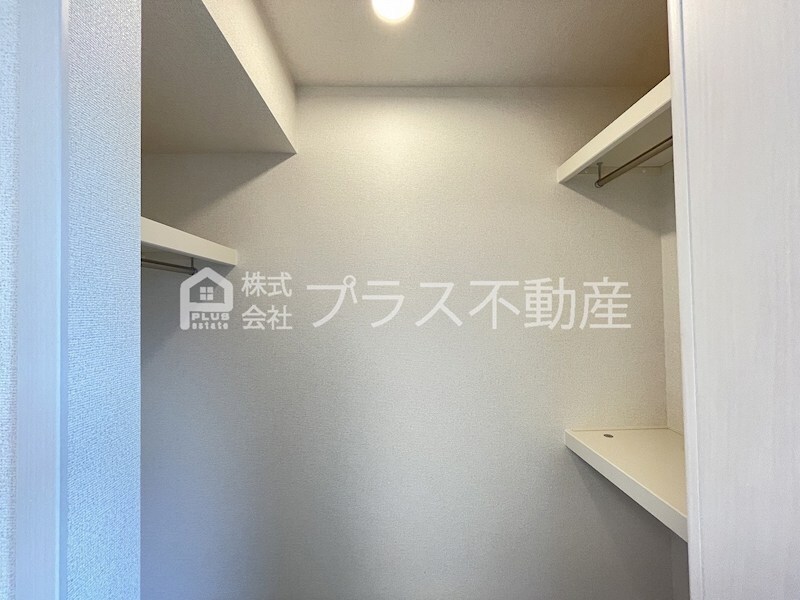 拡大写真:ボニート・アンジュIII 1階105の収納
