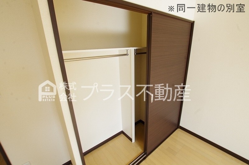 拡大写真:レオネクスト感田 1階107の収納