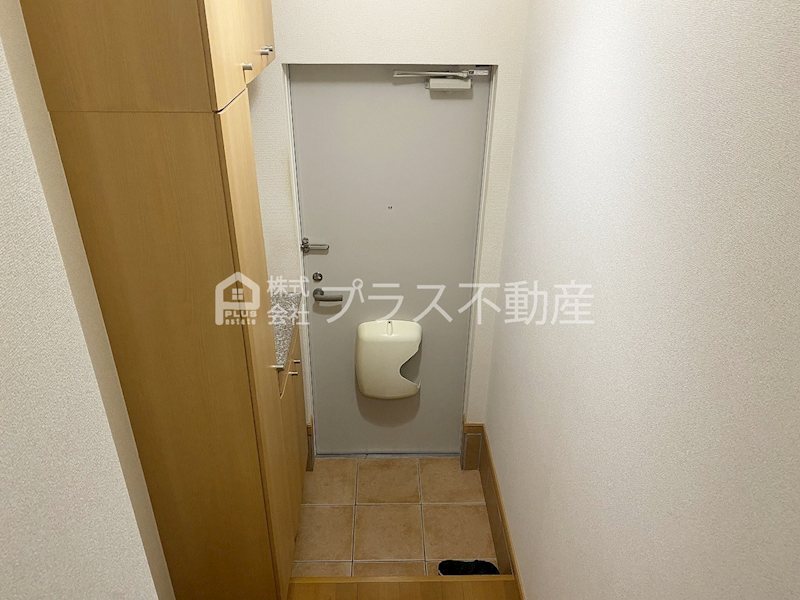 拡大写真:ファミーユ・K B 2階202の玄関