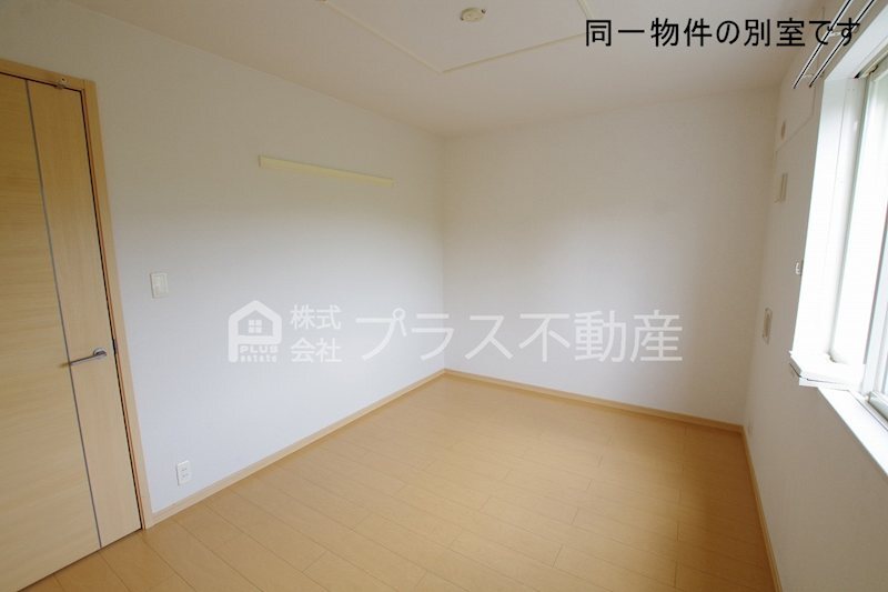 拡大写真:ファミーユ・H1 1階105のベッドルーム