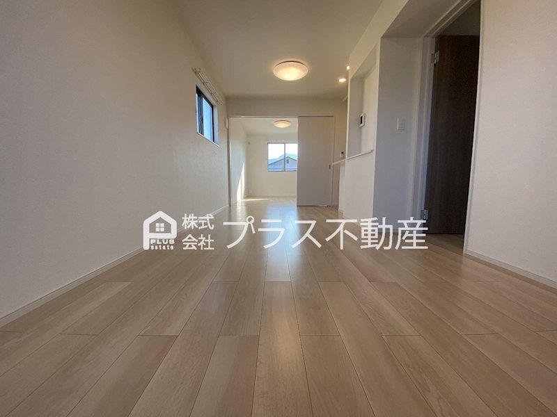 拡大写真:ブローテ IV B 2階201のリビング