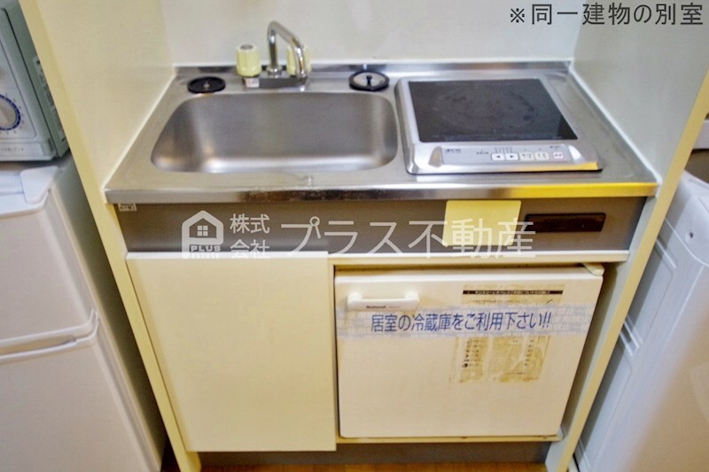 拡大写真:レオパレス直方 2階206のキッチン