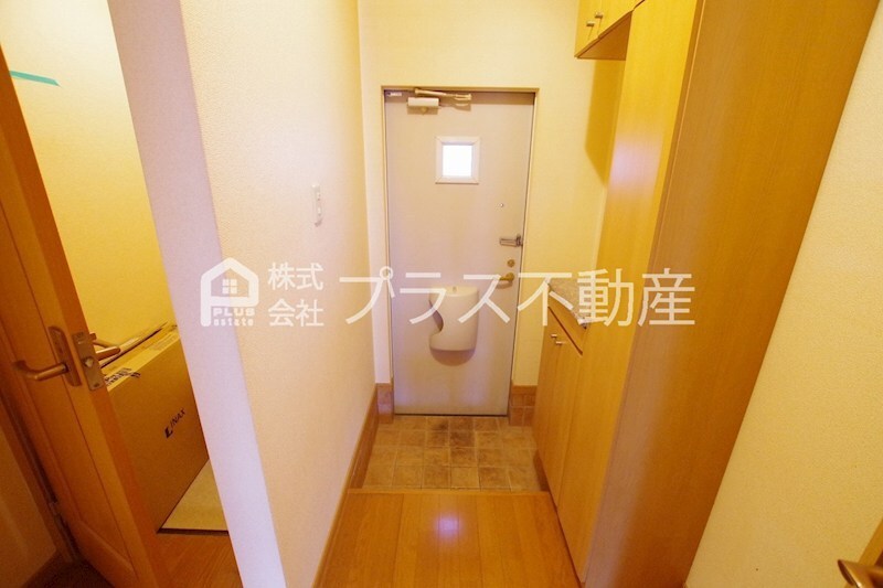 拡大写真:リヴィエール光 1階102の玄関