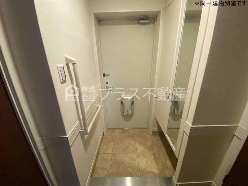 拡大写真:アサート木屋瀬 5階505の玄関
