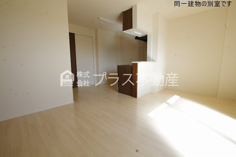 拡大写真:K-BLD No.06 3階303のリビング