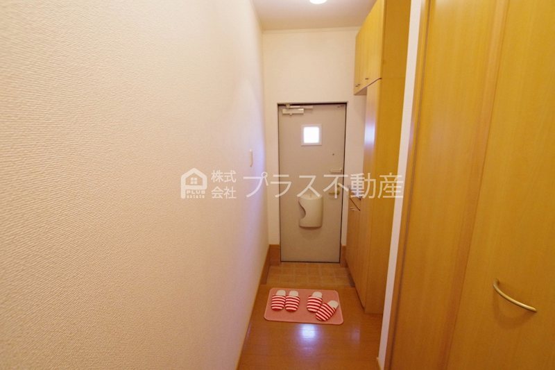 拡大写真:スターヒルズII 1階102の玄関