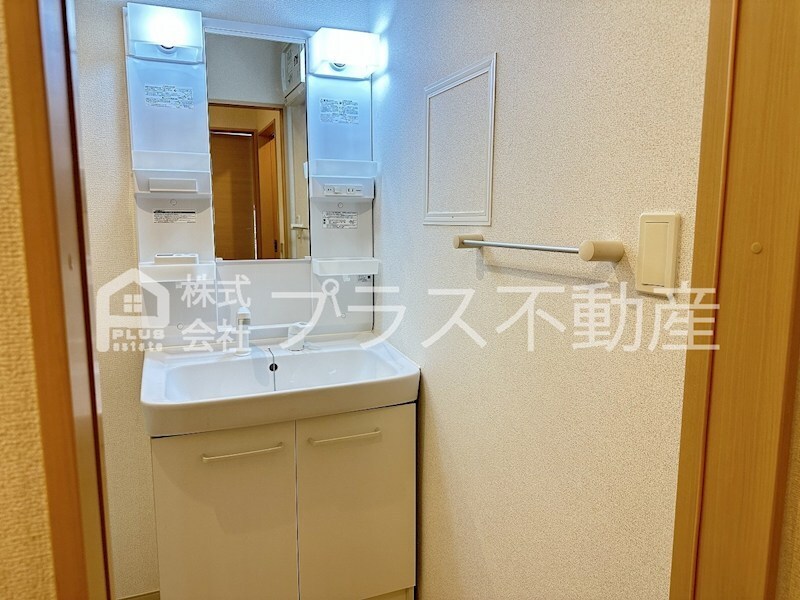拡大写真:グレースガーデン大内I 2階202の洗面所