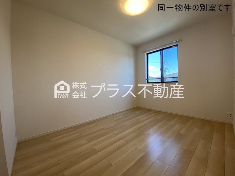 拡大写真:LUXOR II 2階203のその他部屋・スペース