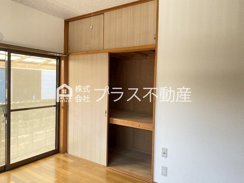 拡大写真:山部戸建 1階K1の収納