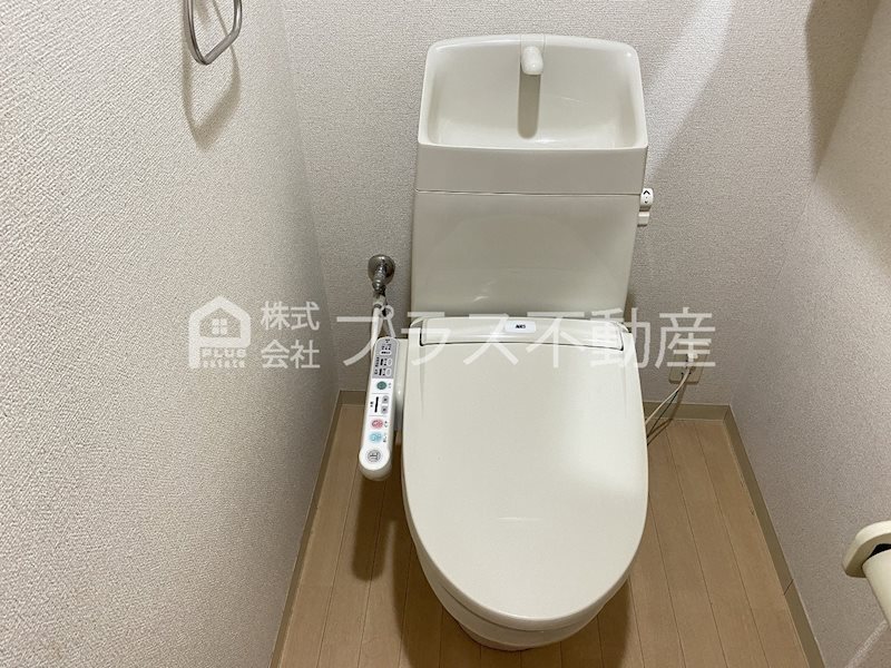 拡大写真:スローハンド弐番館 1階102のトイレ