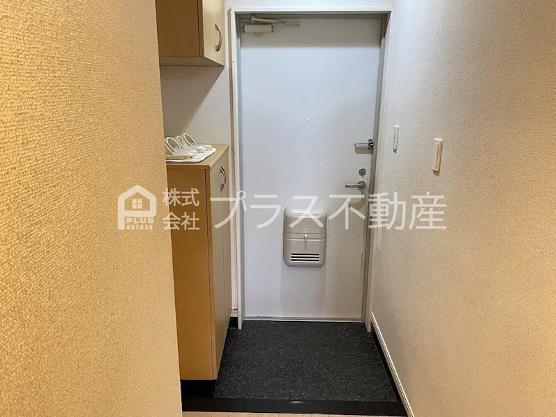 拡大写真:スローハンド弐番館 1階102の玄関