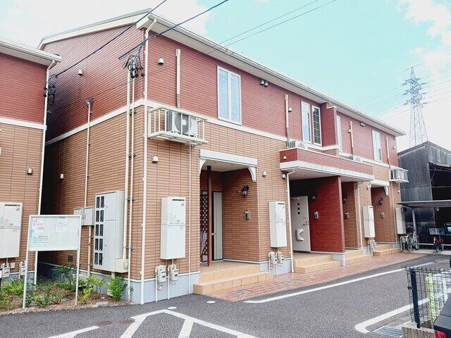 拡大写真：ギャラクシー鵜沼Ｂ 2階205のきれいな外観です