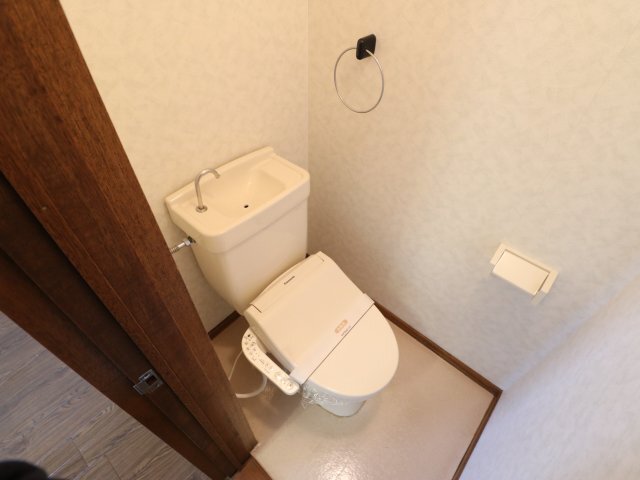 拡大写真:ハイツ東陽 3階305のトイレ