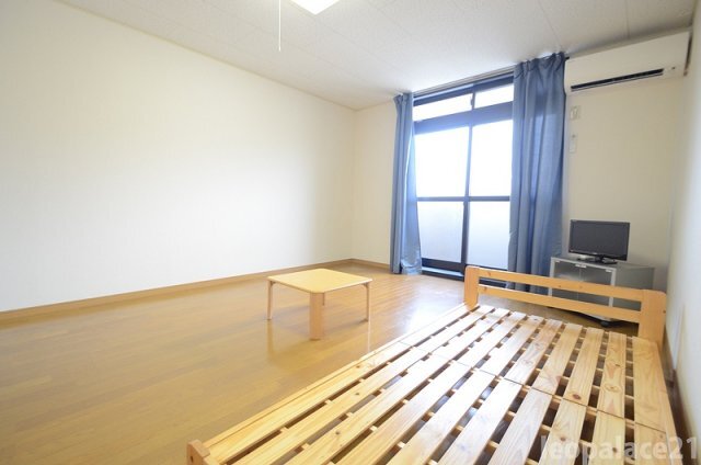 拡大写真:レオパレス仙石 3階301の居間