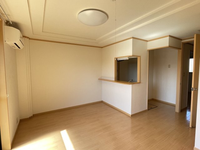 拡大写真:TRESOR 1階102の居間