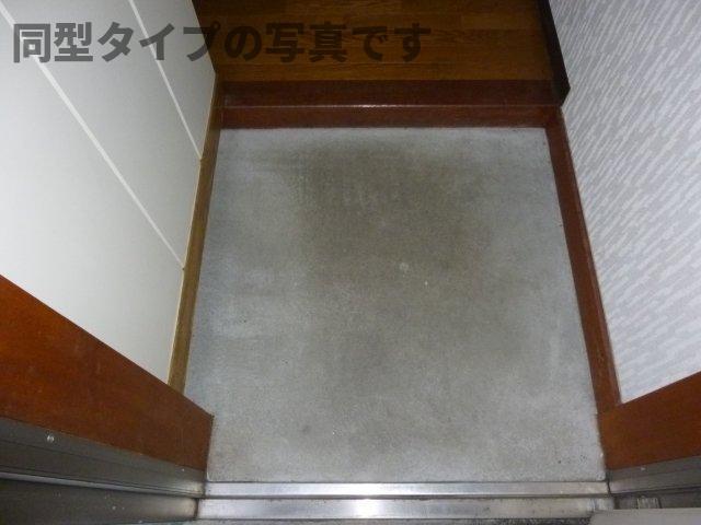 拡大写真:オーツゥ第1 2階B2の玄関