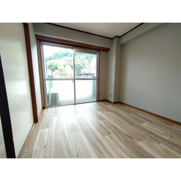 拡大写真：コーポ菊川 1階102の居間