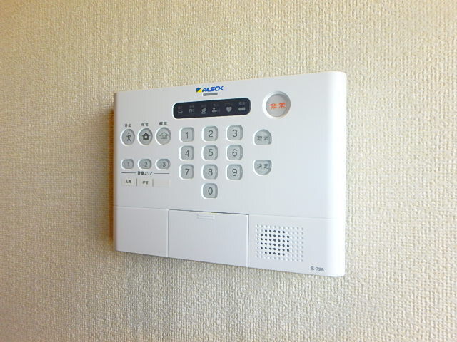 拡大写真:メープル 1階102のセキュリティ