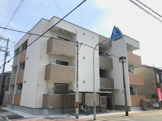 フジパレス鷹合の外観