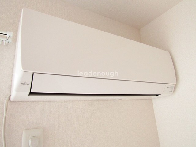 拡大写真:La Mia Casa 上住吉 1階102の内観
