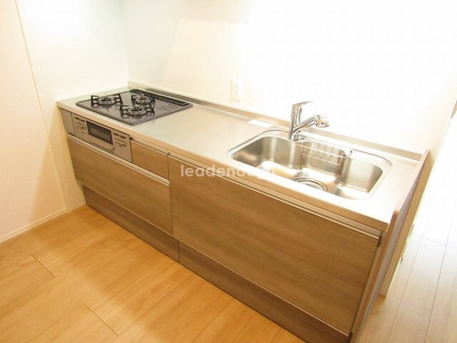 拡大写真:La Mia Casa 上住吉 1階102の内観