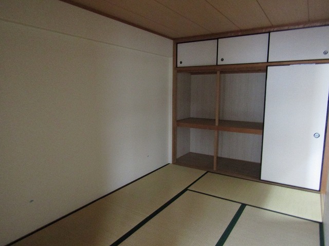 拡大写真:ふれあぷらんどーる 2階206の内観