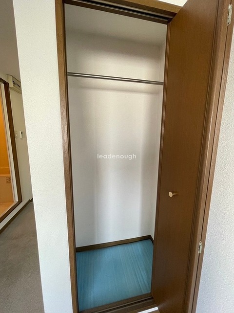 拡大写真:メゾン苅田 3階302の内観