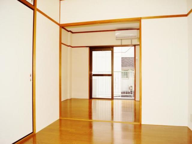拡大写真:日世ハイツ 4階403の内観