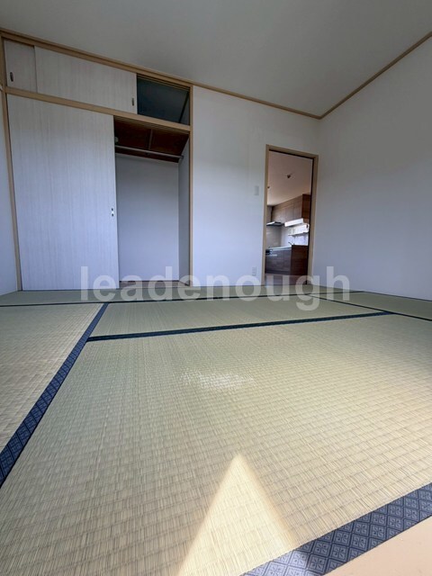 拡大写真:サンパーク北野 1階12の内観