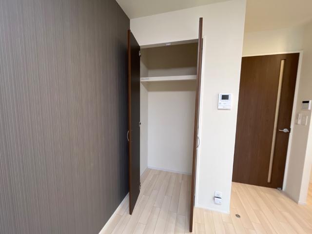 拡大写真:岡山市北区高松 2階201の収納