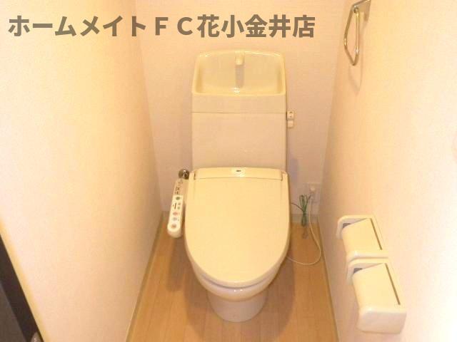 拡大写真：ビアン　くすのき台 2階205のシャワー付トイレ
