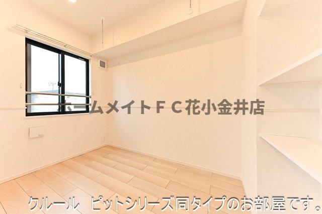 拡大写真:シャルム・レジデンス 2階202の内装は落ち着いています