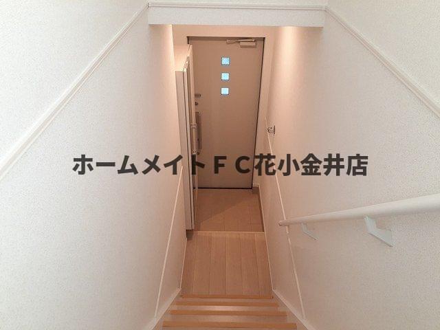 拡大写真:シオン 2階203の落ち着いた玄関です