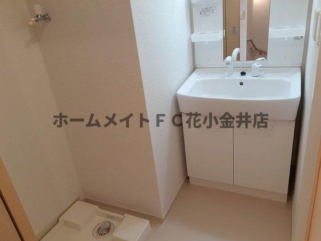 拡大写真:プロヴァンス 2階203の洗面所です