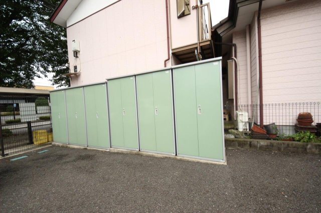 拡大写真:タウンコート西茂呂 2階202の専用物置です