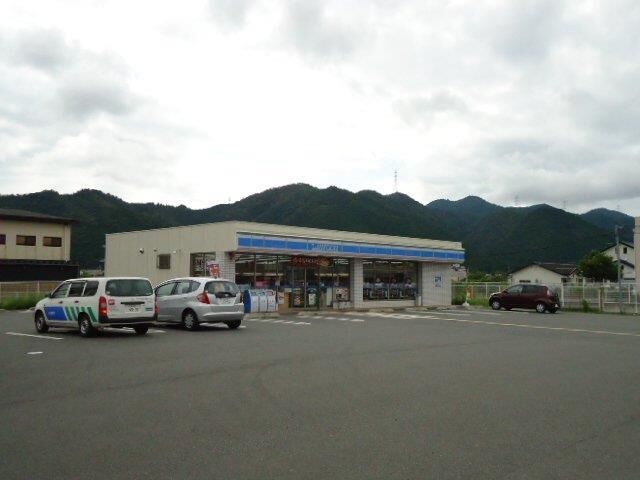拡大写真:Serenata Sasayama 1階101のローソン篠山インター店まで770m