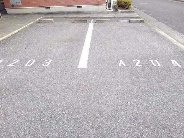 拡大写真:ドミールI 1階102の外観