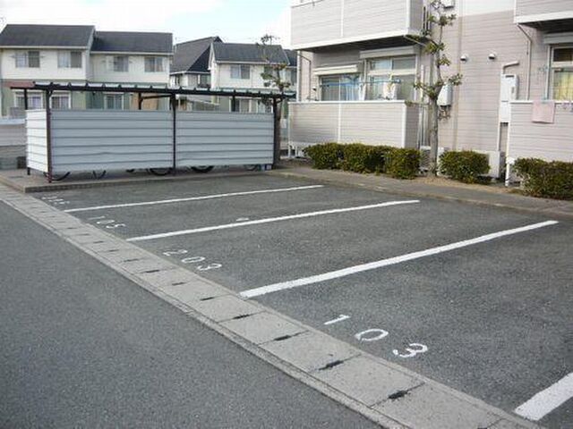 拡大写真:ドミール三喜 2階203の外観