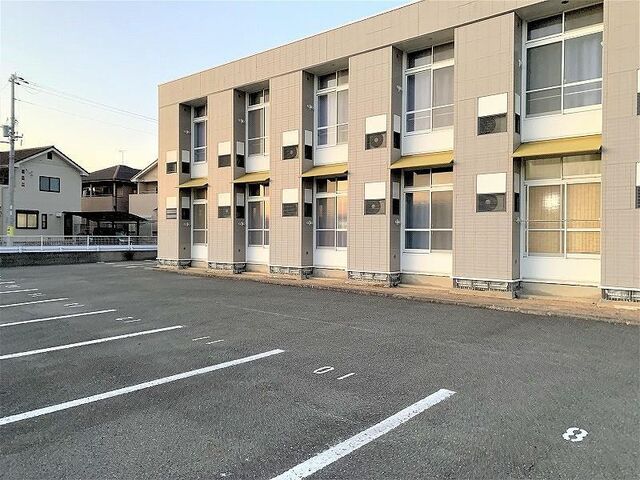 拡大写真:レオパレスM’sフレーズ弐番館 2階205の広いです。