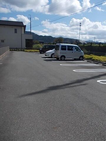 拡大写真:サンタウン青垣 1階103の外観