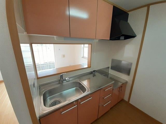 拡大写真:カモミールIII A 1階101の内観