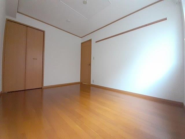 拡大写真:カモミールIII A 1階101の内観