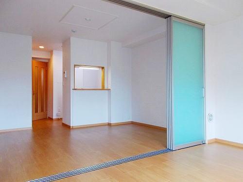 拡大写真:グランド・サン・フローラM 1階104の内観
