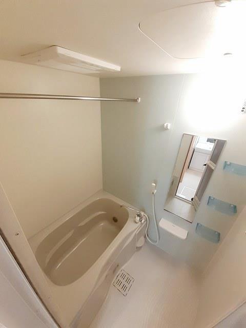 拡大写真:コスモグレイスC 1階103の内観